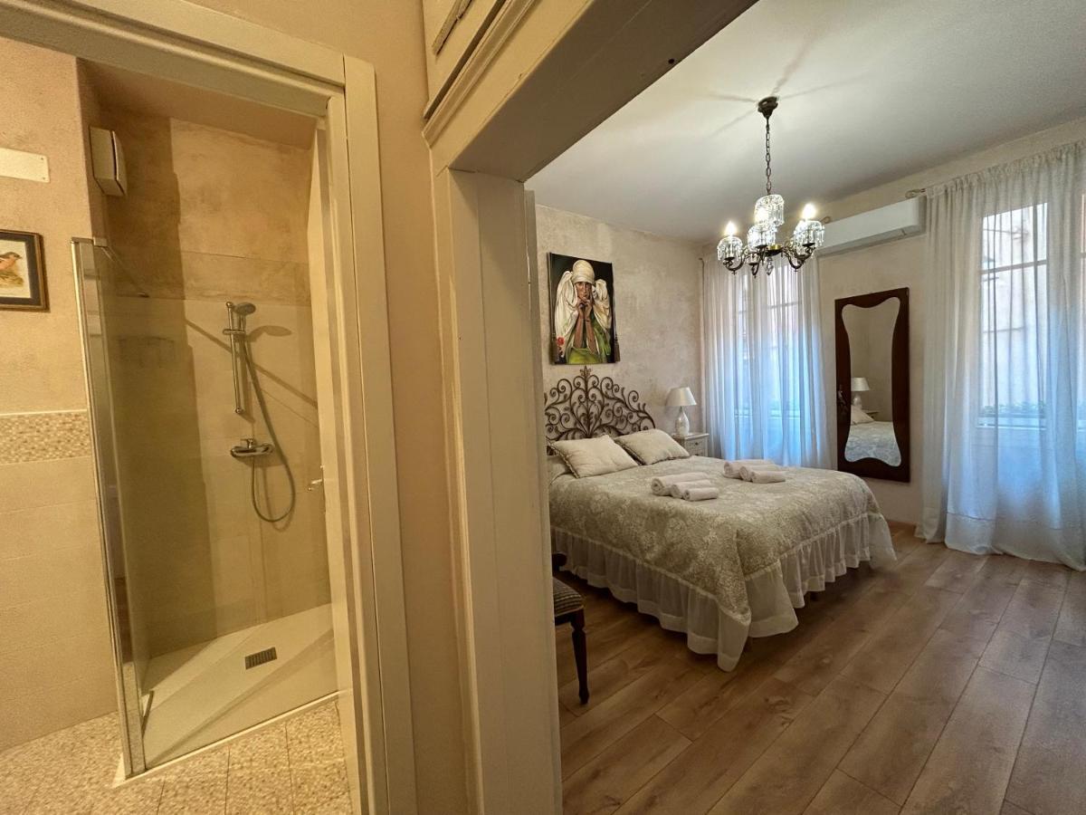 Sofia Apartment *